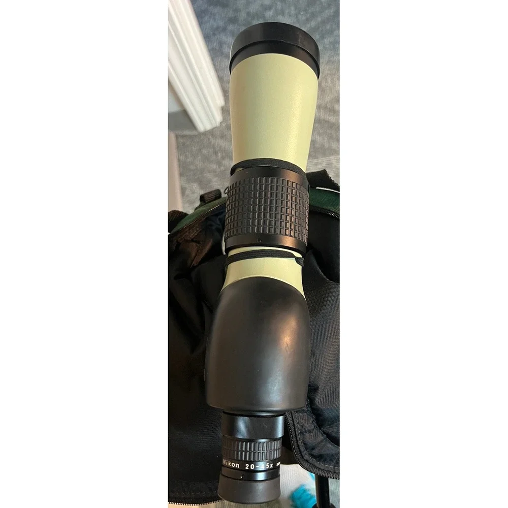 Nikon Fieldscope Spotting Scope 20-45x Zoom Eyepiece with Tripod and 2 Covers